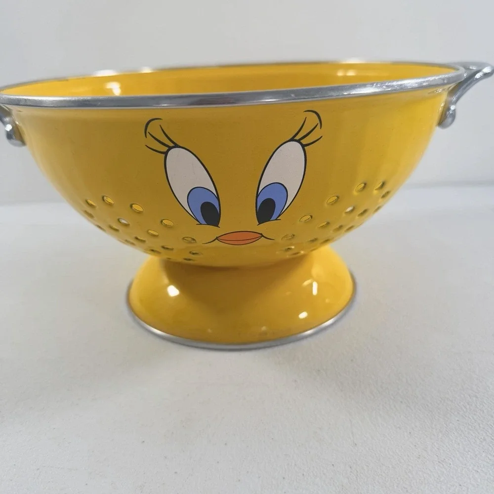 Rare Exclusively Designed Warner Brothers‎ Tweety Bird Colander  Strainer 2000